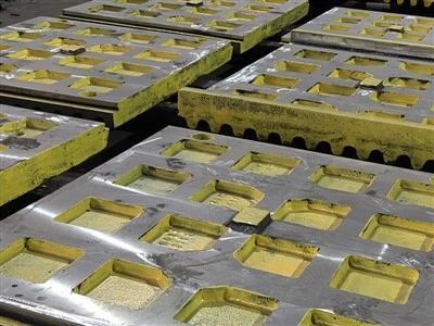 Crusher Wear Parts Casting Coating Crusher Wear Parts Casting Coating